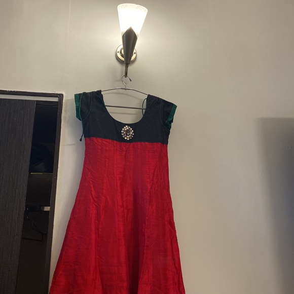 Beautiful long suit - Picture 4 of 5